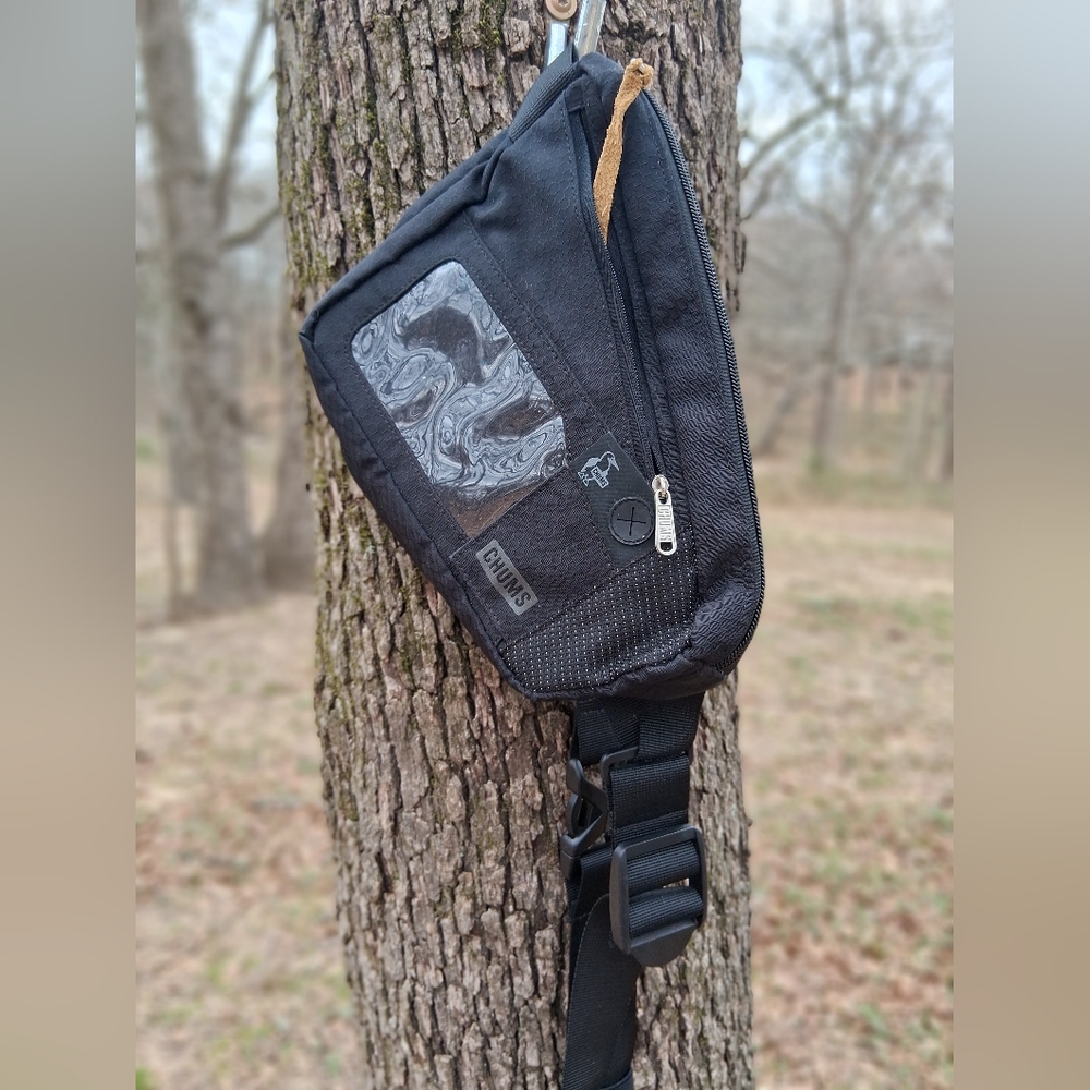 Chums Black Sling Bag for Men